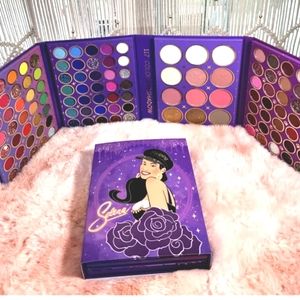 Selena eyeshadow palette 117 colors